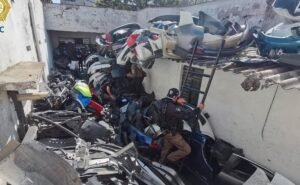 Aseguran 8 toneladas de autopartes y detienen a 5 hombres en CDMX