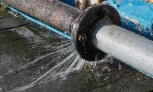 Fugas sin control en Querétaro: colapsa la red de agua bajo gobiernos del PAN