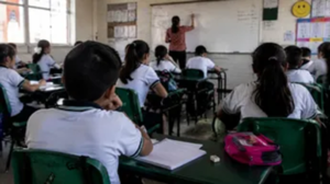 PAN queda bajo críticas por rezago salarial de docentes en Aguascalientes