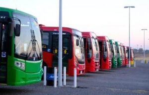 Movimiento Ciudadano bajo críticas por crisis de transporte en Jalisco